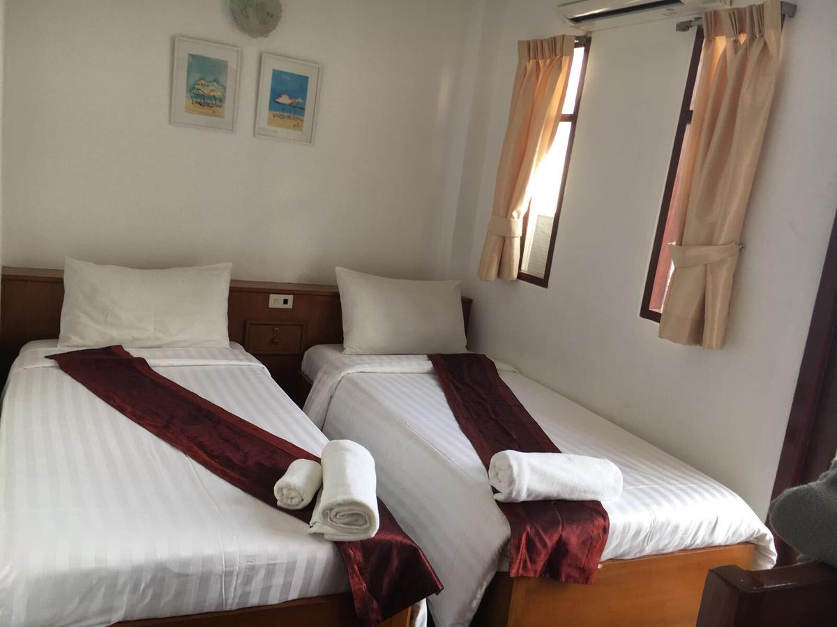 Tongmee Guest House Hua Hin Bagian luar foto