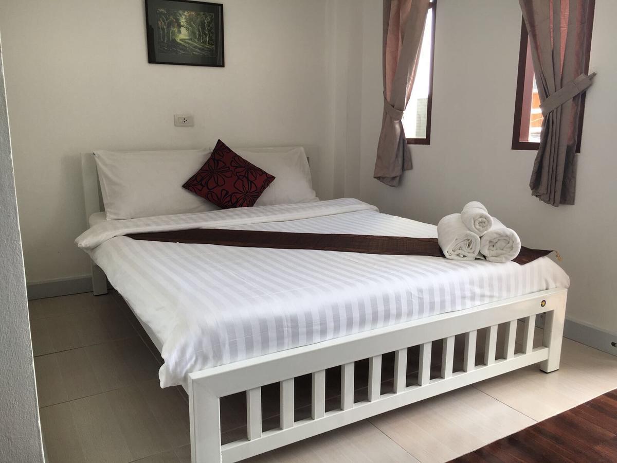 Tongmee Guest House Hua Hin Bagian luar foto